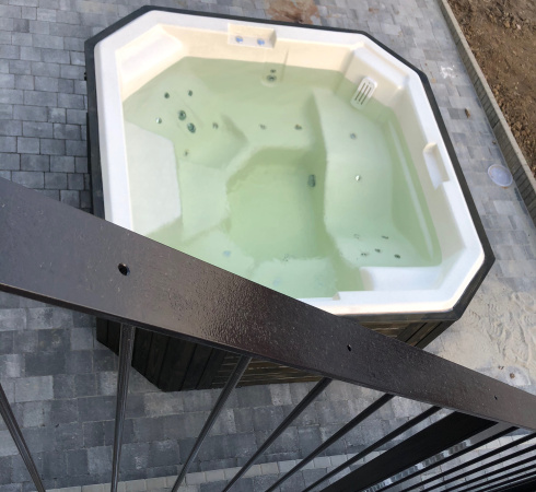 Crystal Spas Diamond 205x205x90cm 5 személyes masszázsmedence